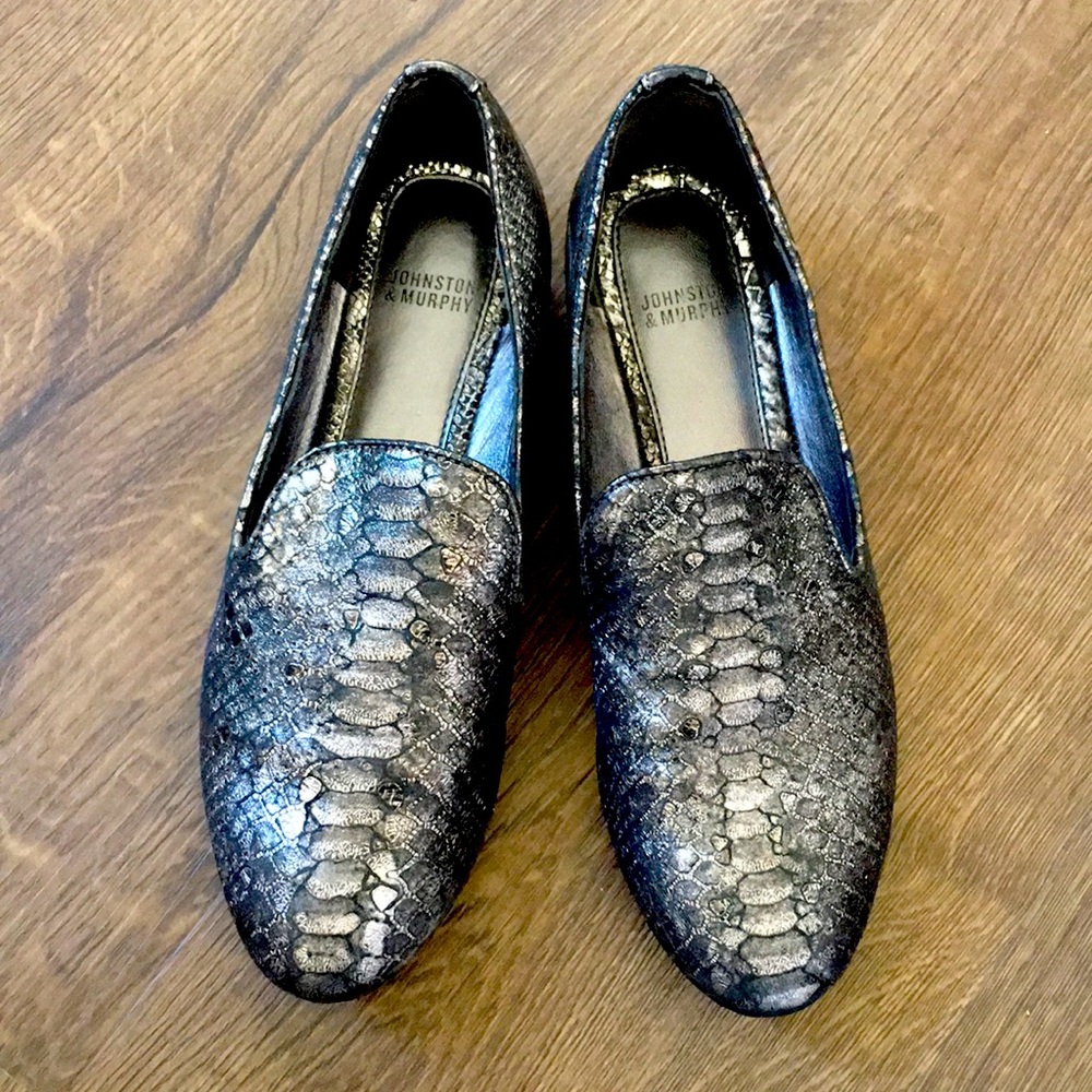 Silver leather snake Johnston & Murphy slip-on flat loafers